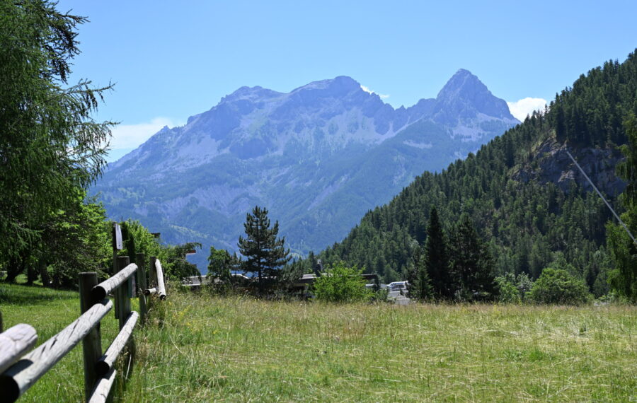 Chapeau de gendarme Pra Loup 1600